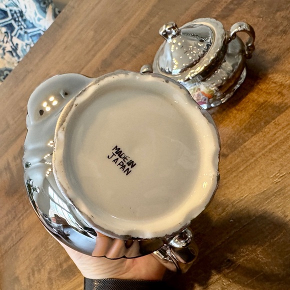 Vintage / Made in Japan / Elegant China Silver Tea Set with Floral Design - Picture 10 of 16